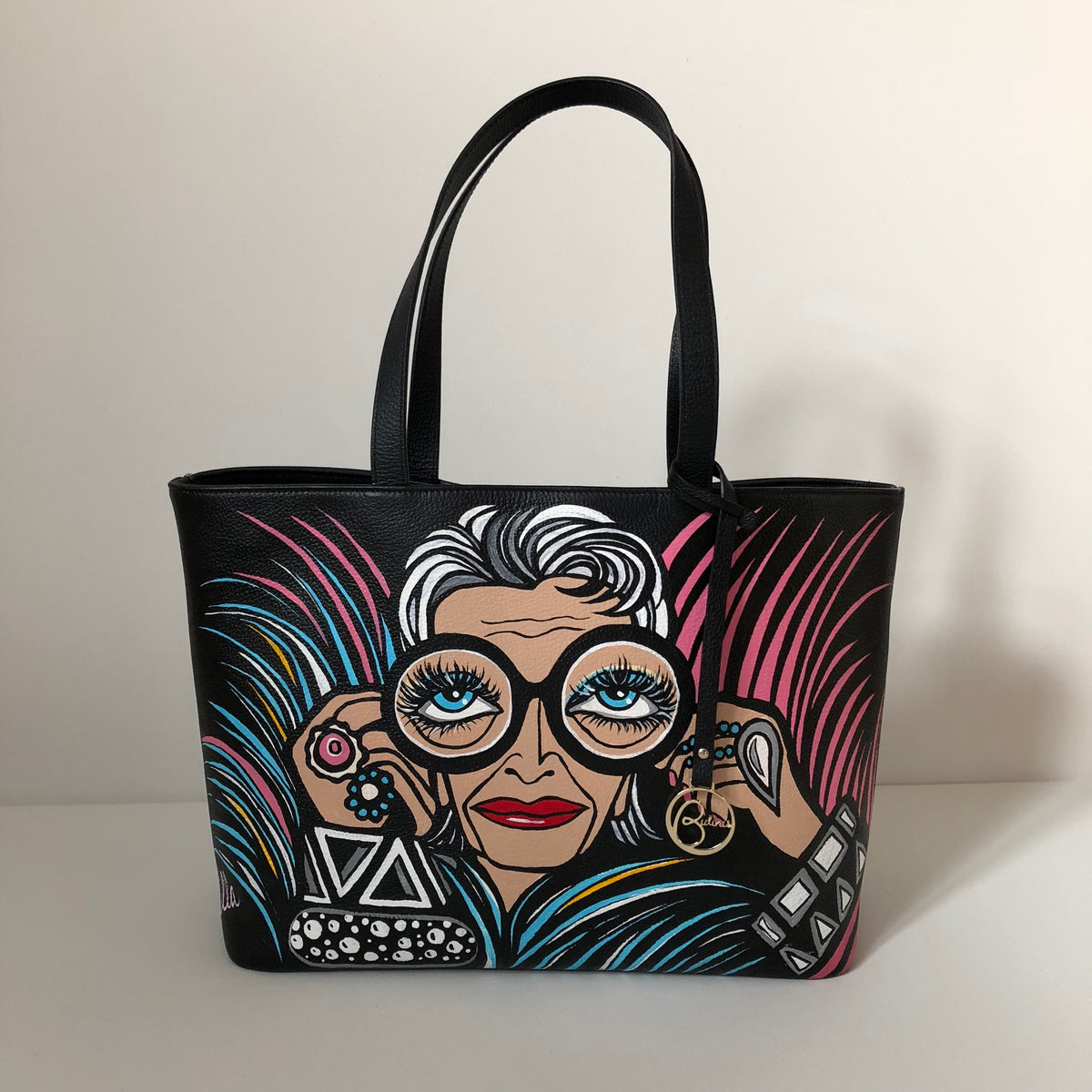 How to Paint Leather Bags for a Custom Chic Look