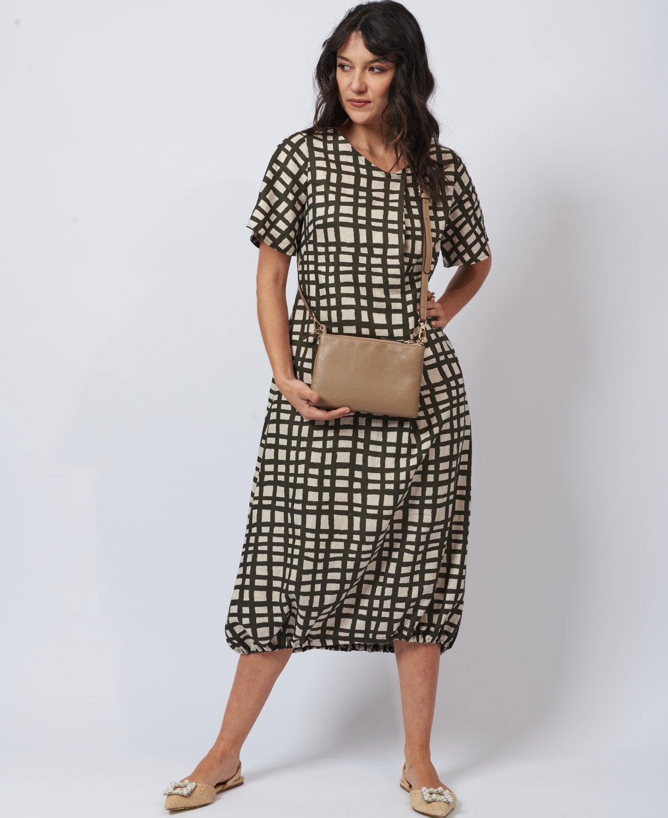 Pochette e tracolla in pelle Greta beige