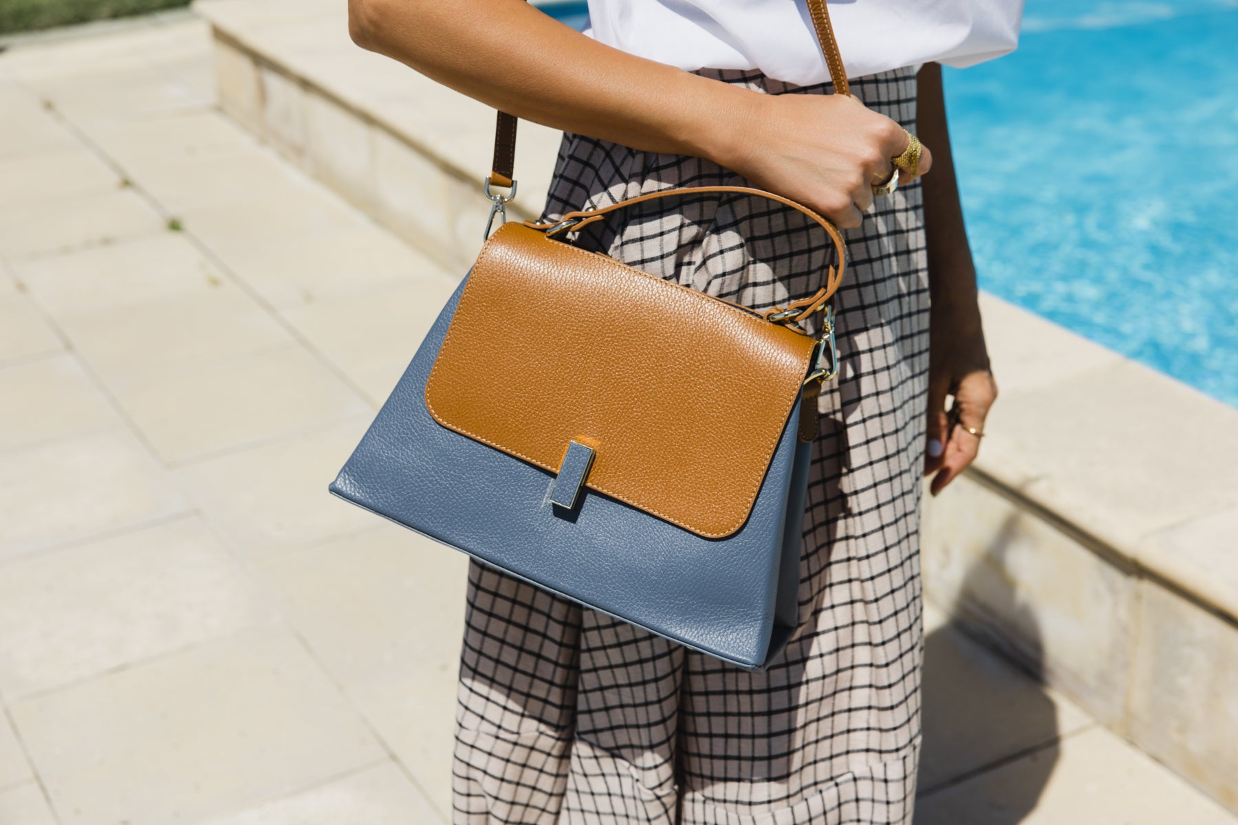 Lisa Large top handle leather bag Dust Blue and Tan