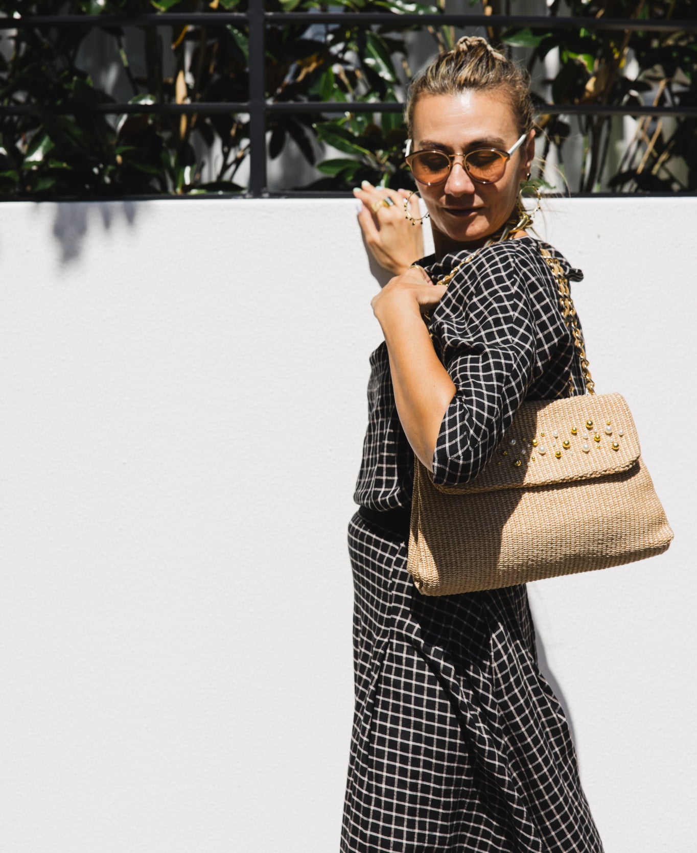 Clarice textured raffia bag with strap chain Beige