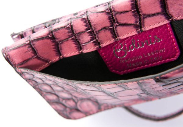 Portamonete in pelle coccodrillo goffrato rosa