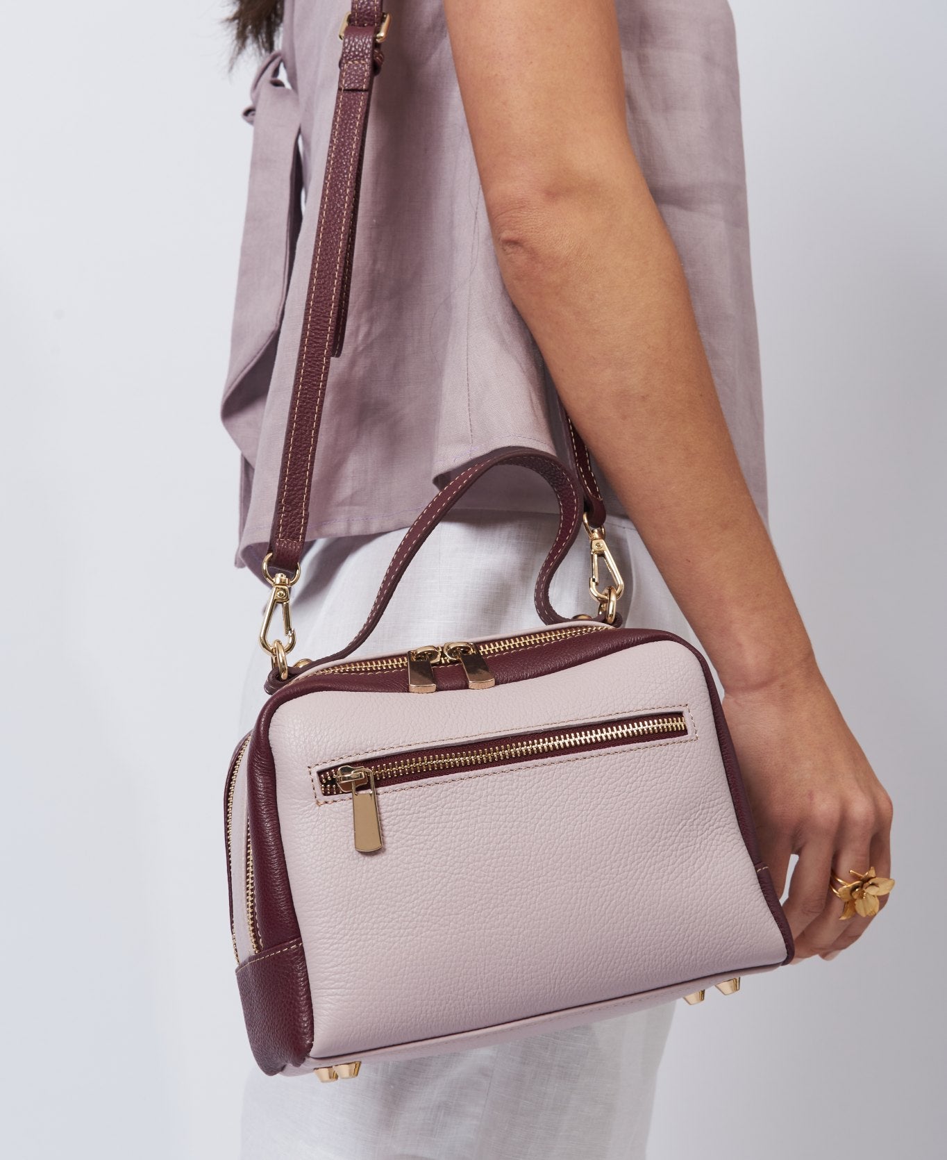 Camera leather bag bi-colour lilac and wine