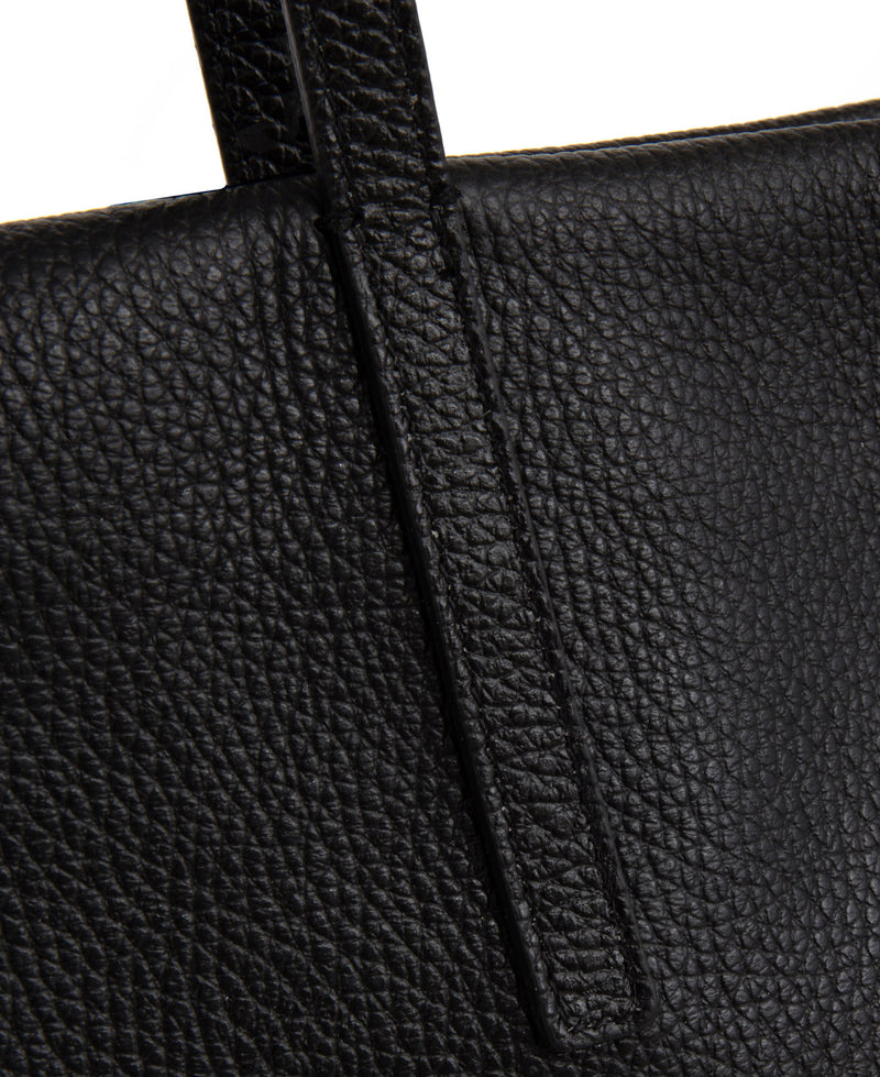Frida Tote leather bag black