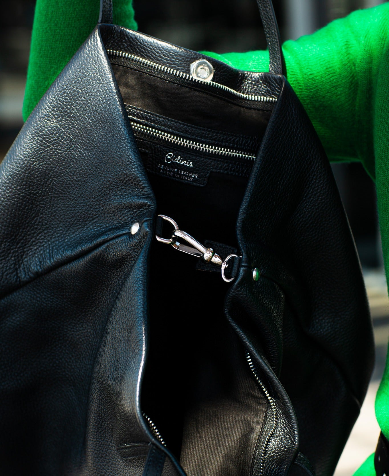 Borsa Frida Tote in pelle nera