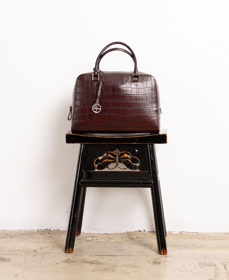 Briefcase leather bag in burgundy